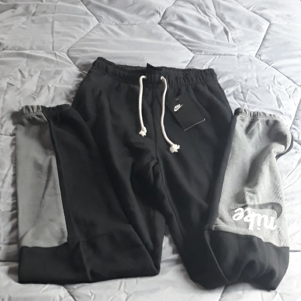 Nike Sweat Pants